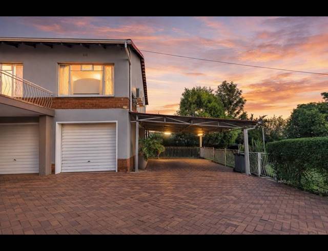 4 BEDROOM HOUSE FOR SALE IN WATERKLOOF RIDGE